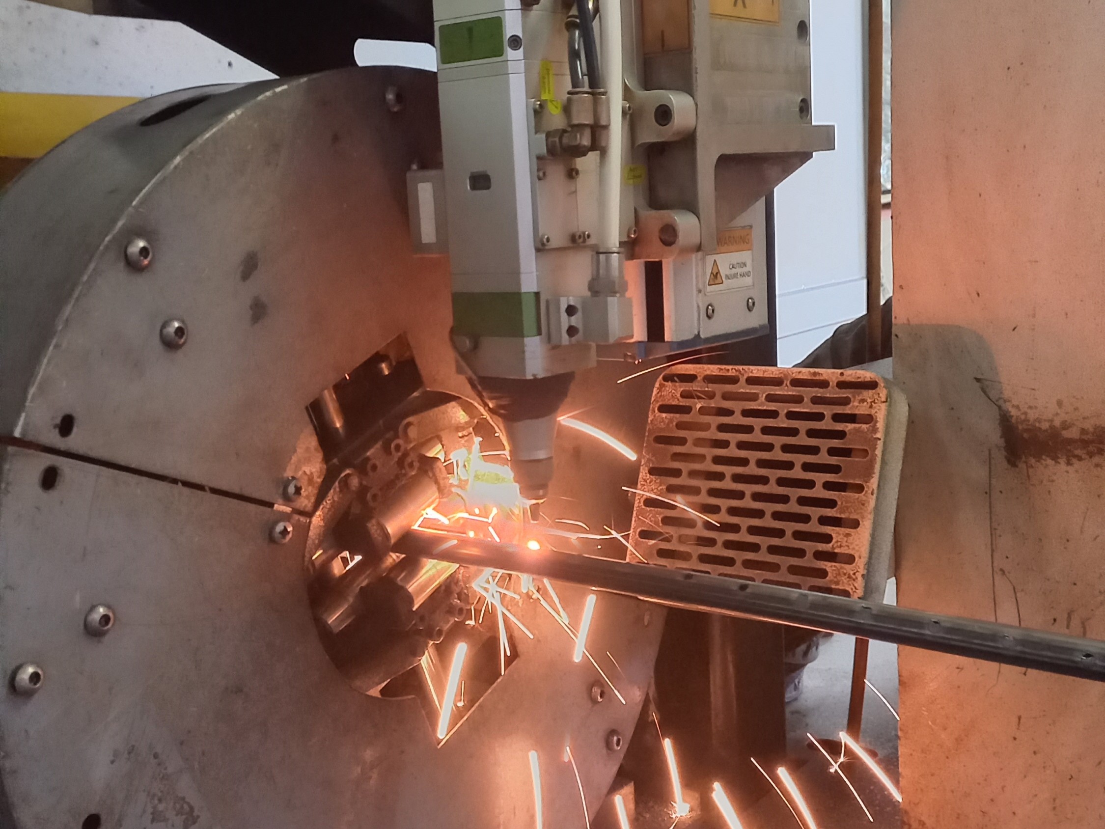 نمونه کار برش لیزر روتاری سه بعدی